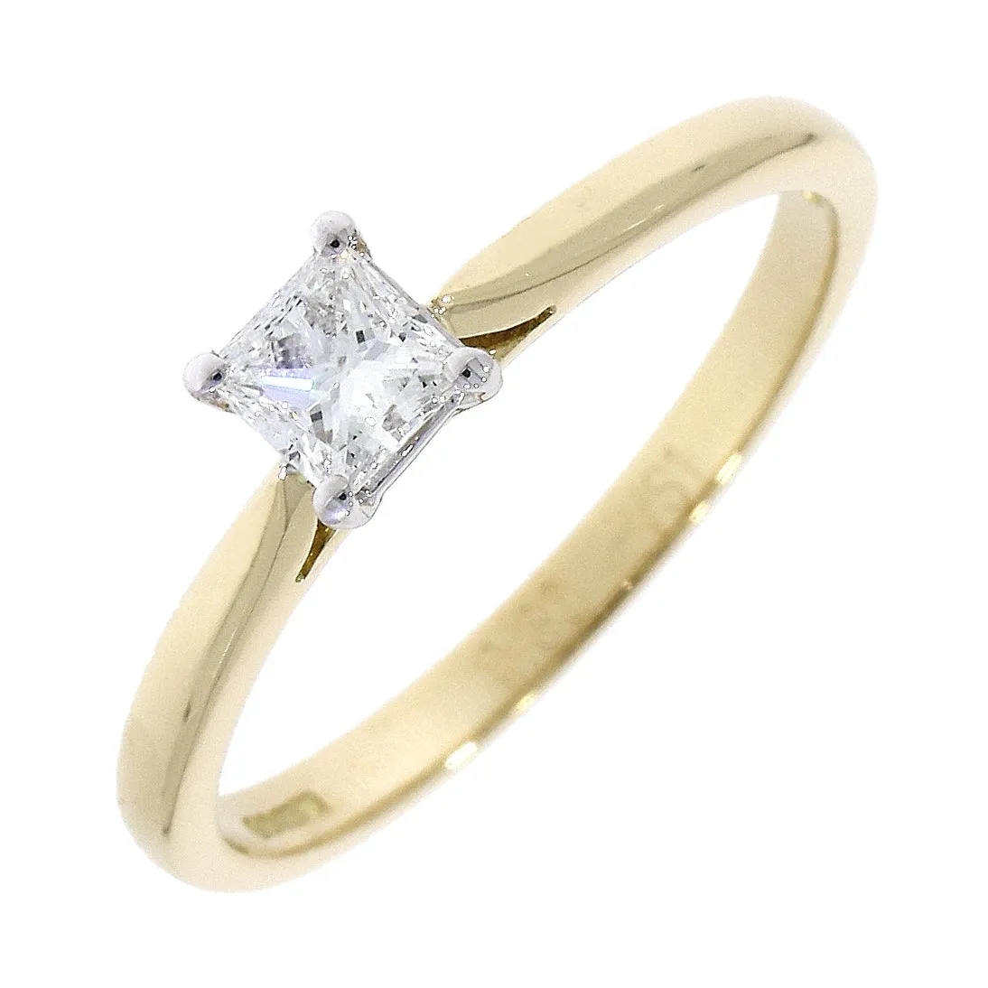 18ct Gold yellow gold princess cut Diamond soliatire 4 claw set ring