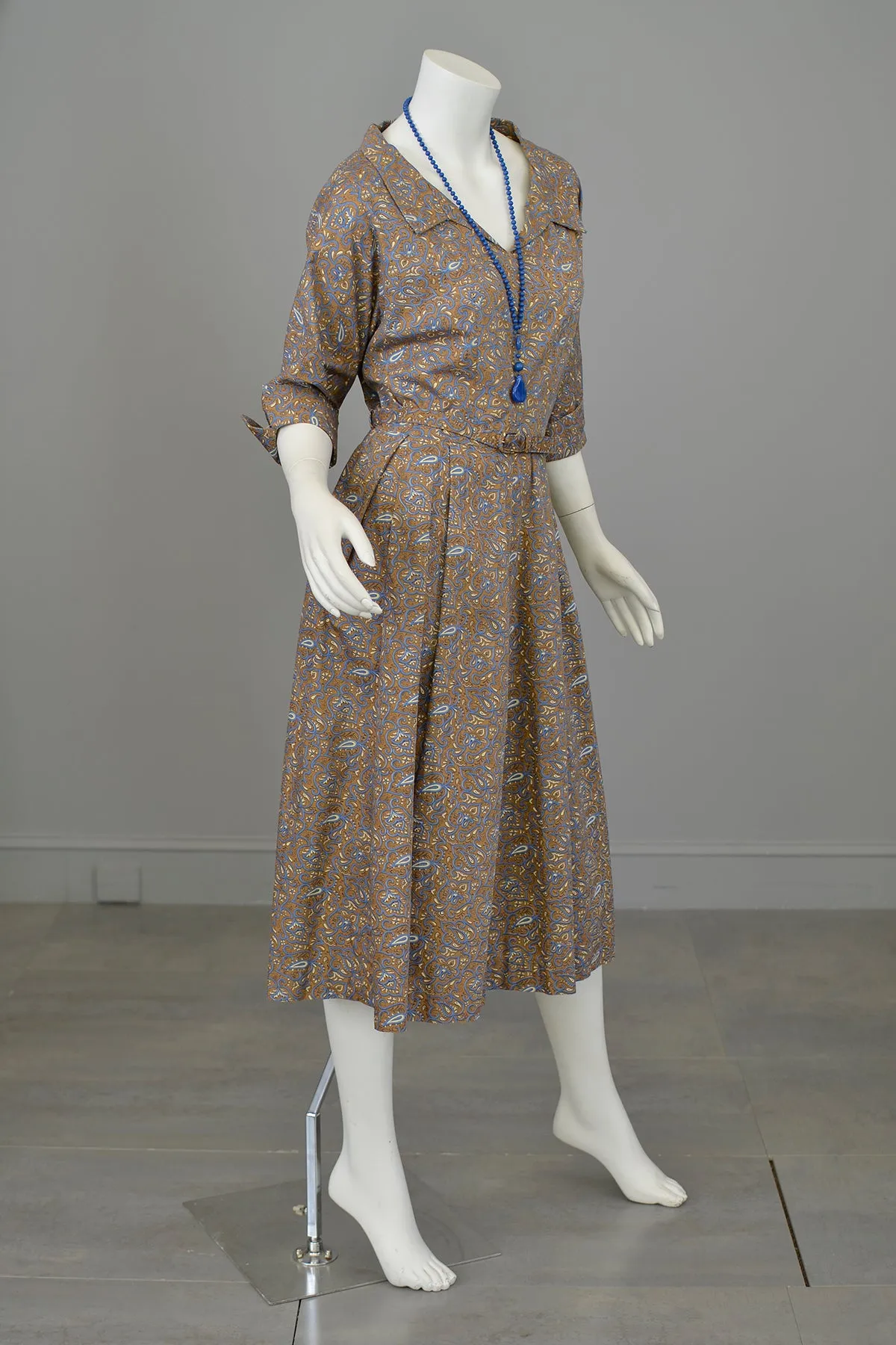 1940s early 50s Floral Paisley Novelty Print Dress | Vintage Working Girl Office Dress