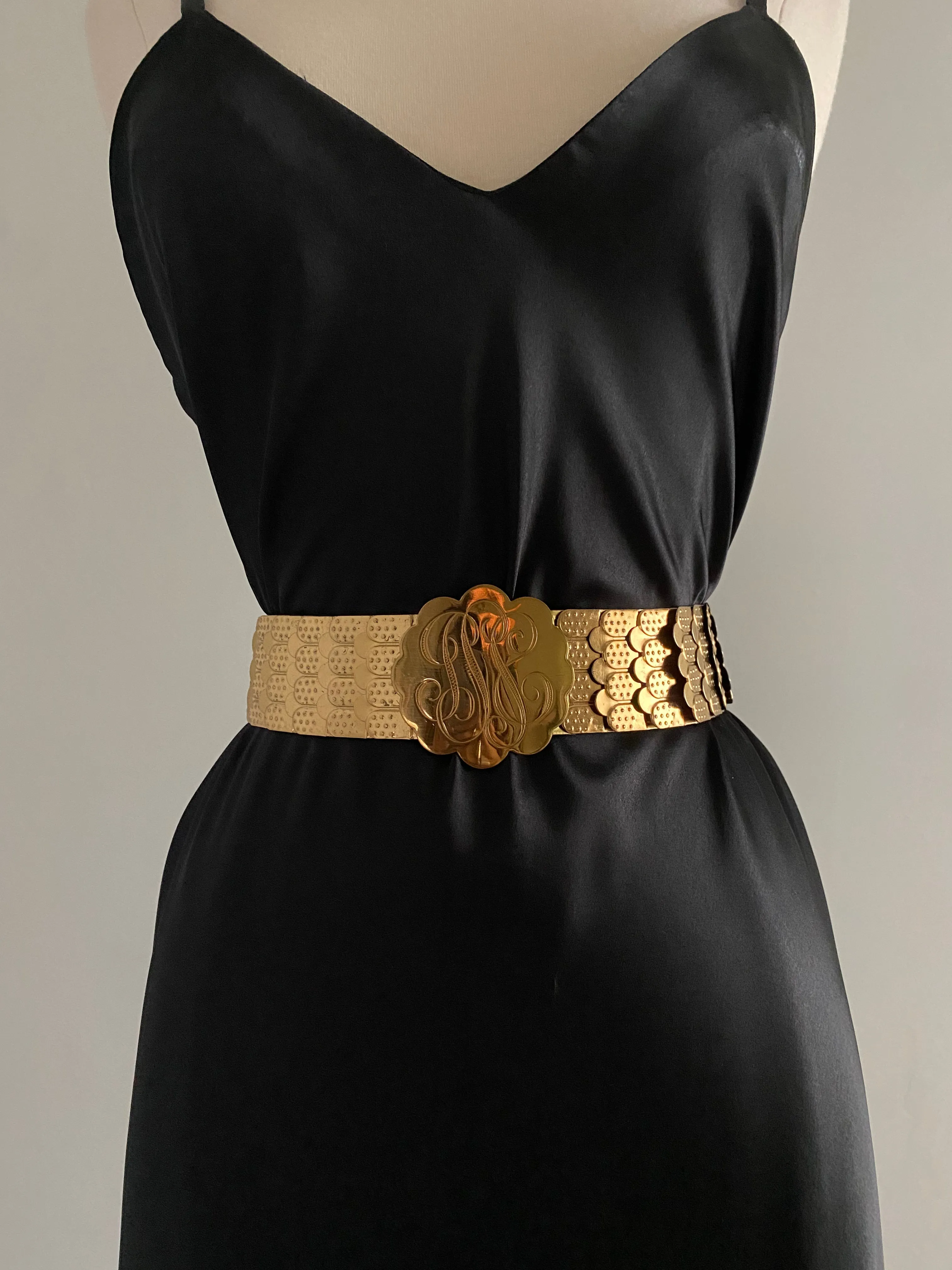 1970’s Gold Plated Stretch Belt / M/L