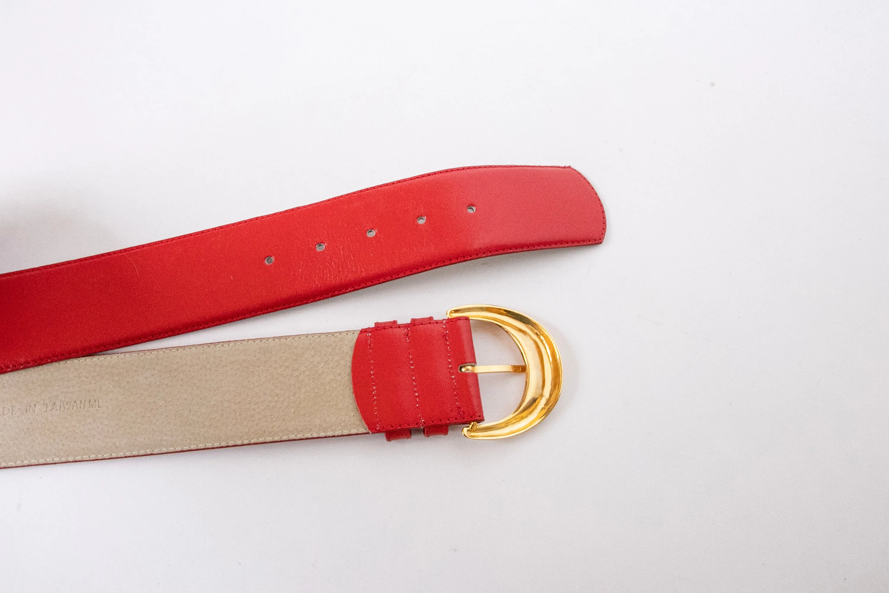 1980s Belt Red Coral Leather Cinch Waist M