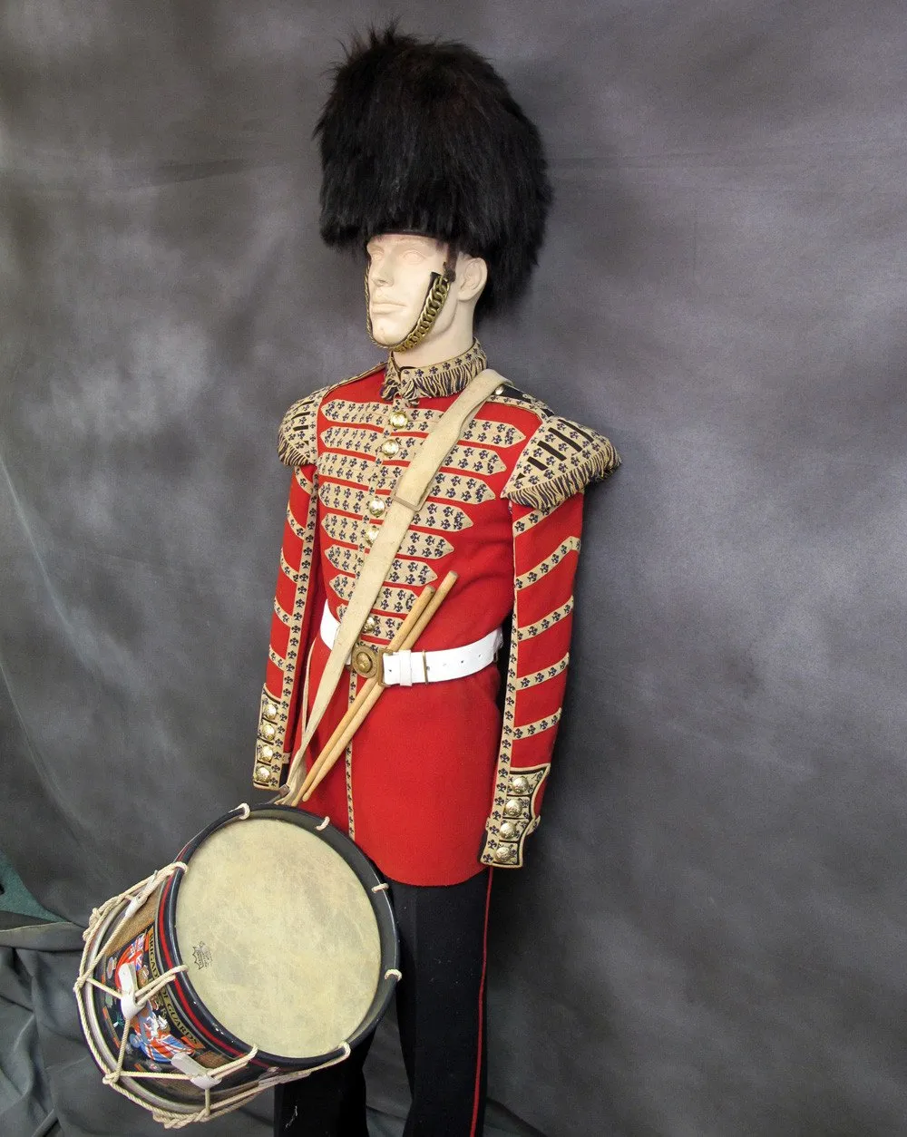 British Grenadier Drummer Uniform & Drum Set: One Only