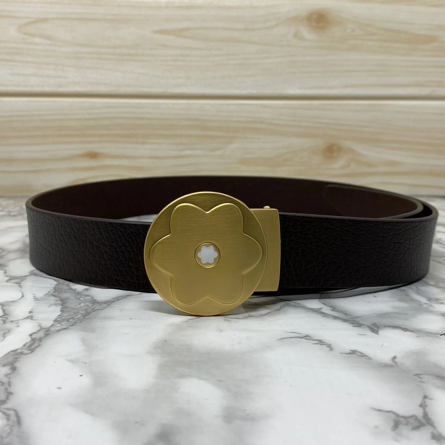 Flower Pattern Round Pin Buckle Leather Belt For Men-JonasParamount