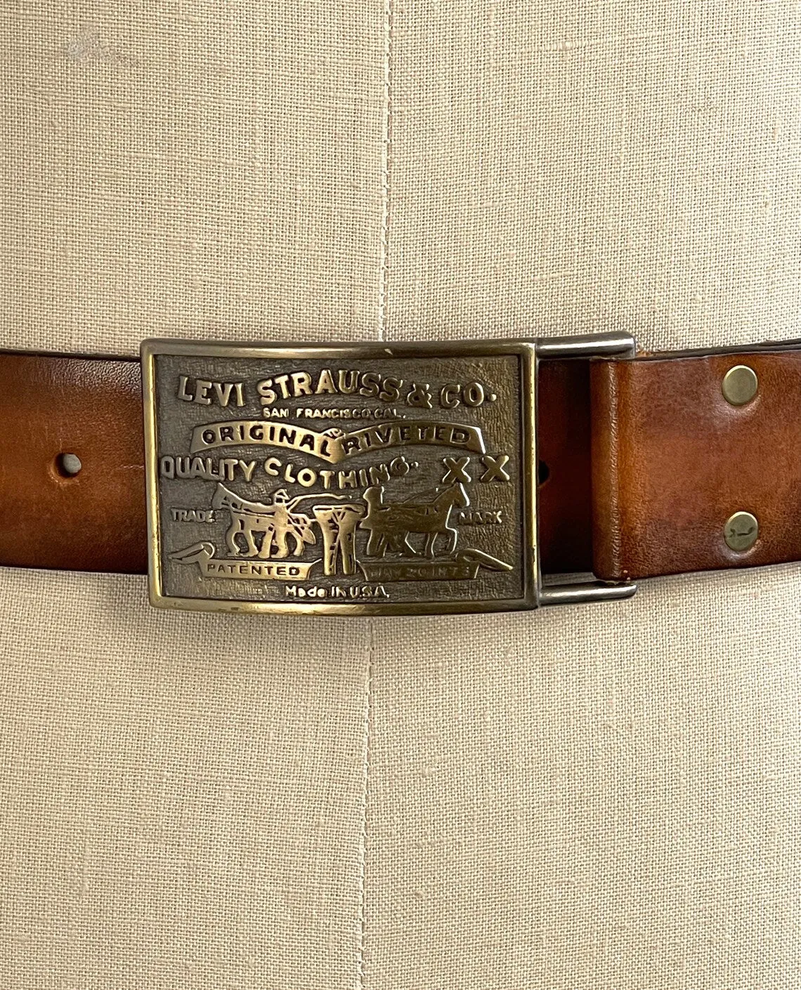 LEVIS STRAUS 70s Leather Belt with Bronze Buckle, Size 34"