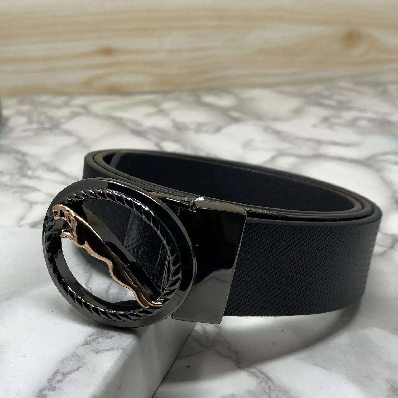 Round Jaguar Metal Buckle With Leather Strap Belt-JonasParamount