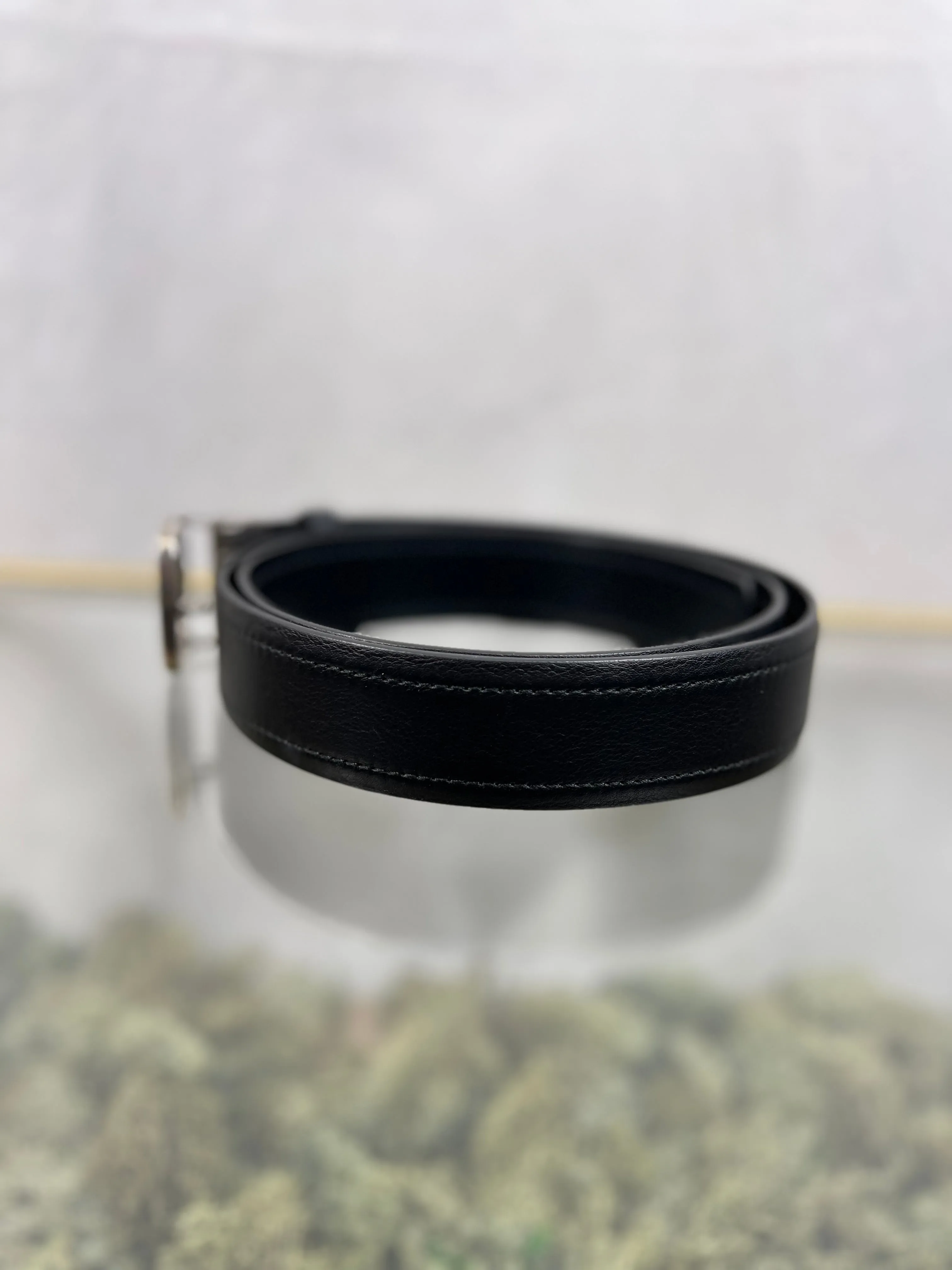 SALVATORE FERRAGAMO Black Leather Gancini Belt  Sz 40