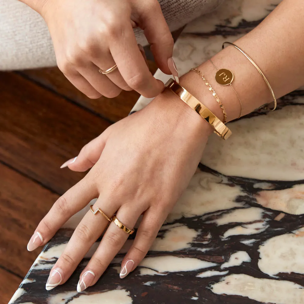 Thin Plain Bangle in 10k Gold