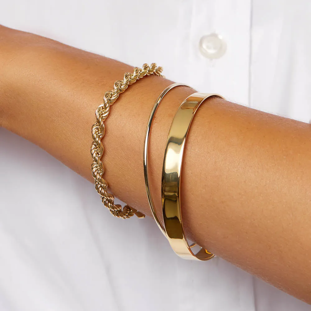 Thin Plain Bangle in 10k Gold